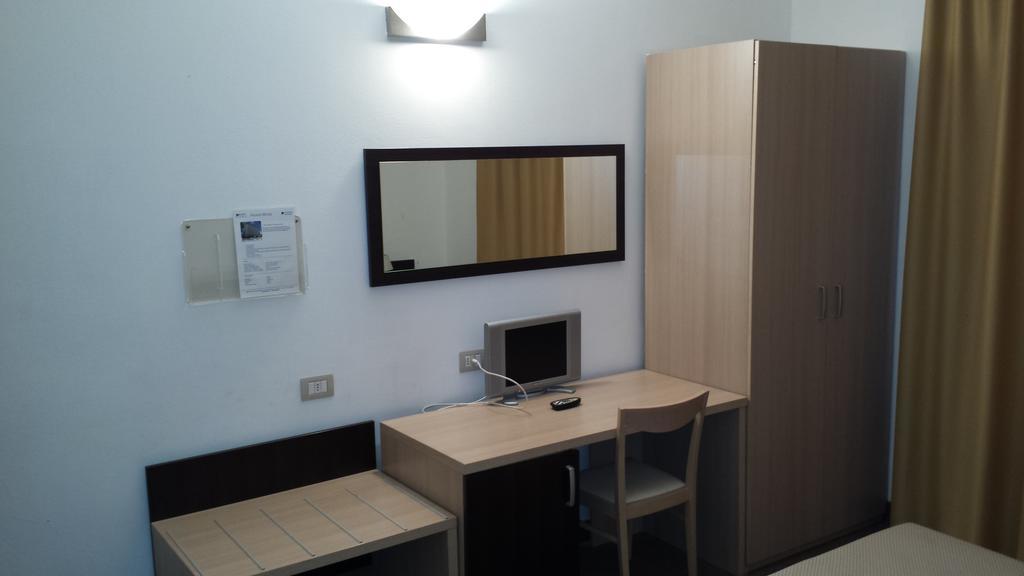 Hotel Palace Prato Chambre photo