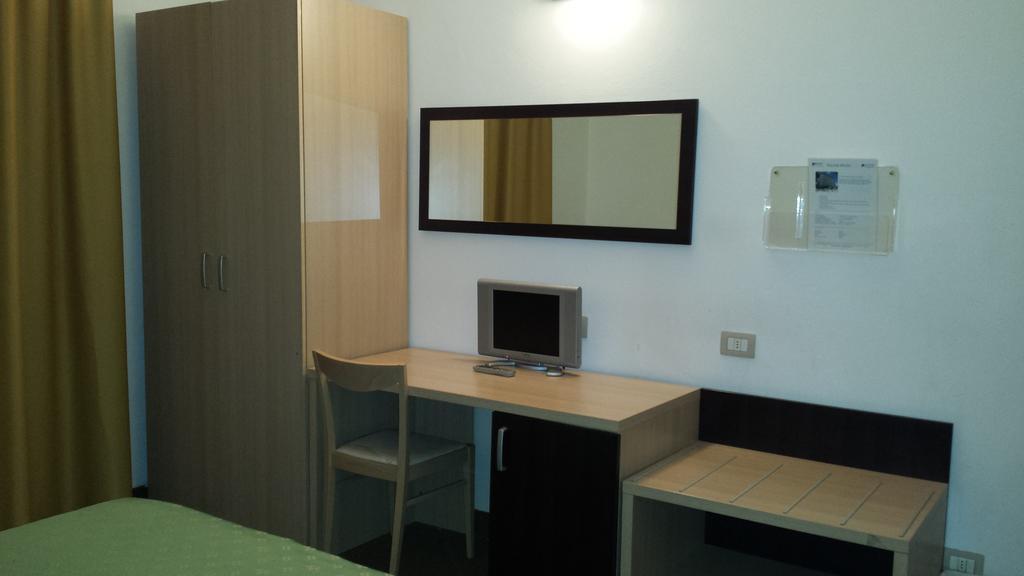 Hotel Palace Prato Chambre photo